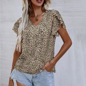 Leopard Petal Sleeved Blouse Large